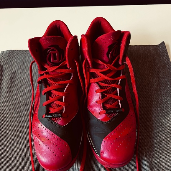 Adidas D Rose 773 III Scarlet/Core Black sz 10.5 - Picture 2 of 13